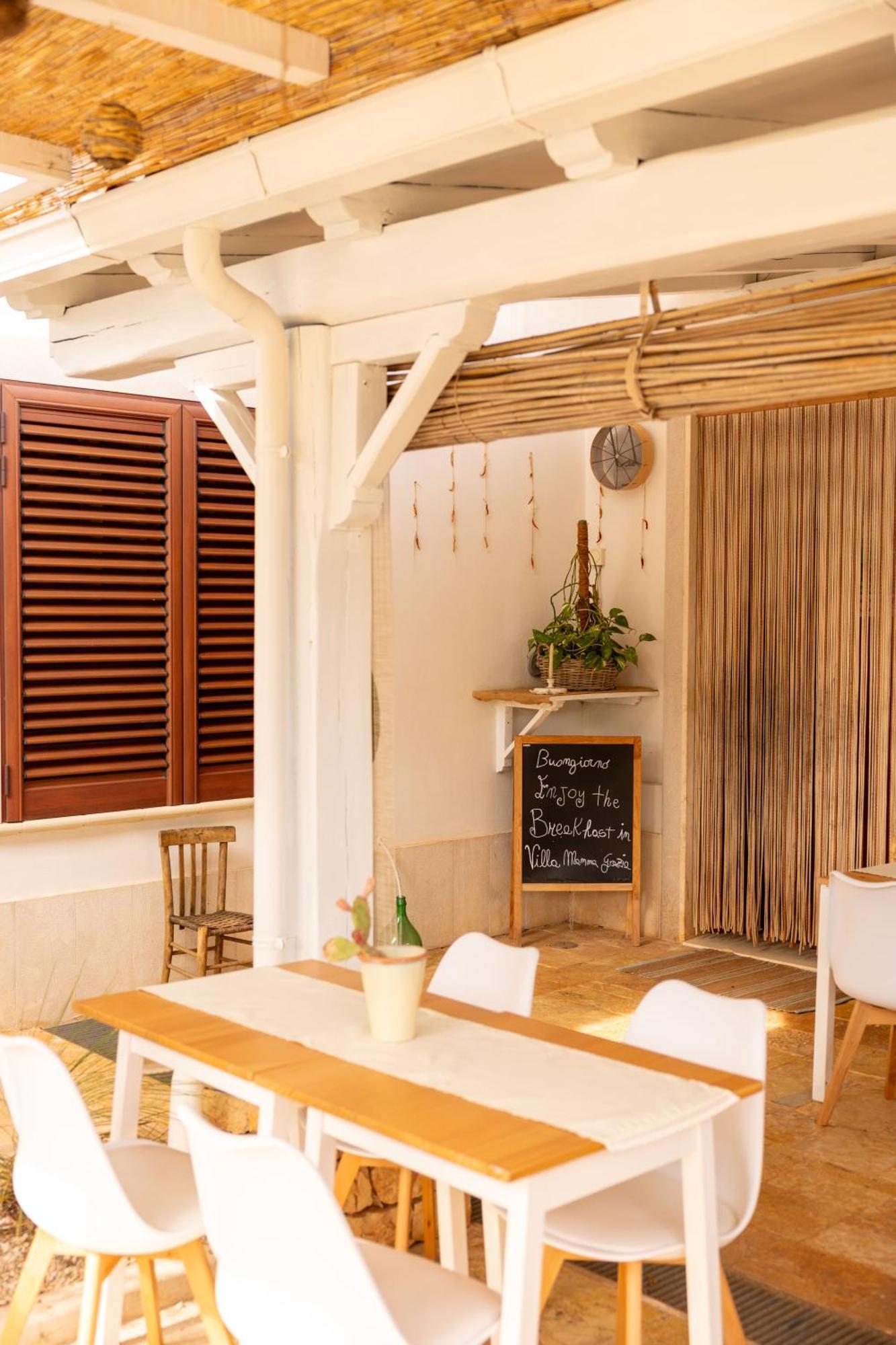 B&B Villa Mamma Grazia 산비토데이노르만니 외부 사진